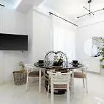 Blue Horizon 2nd Floor - 2br *