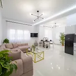 Blue Horizon 2nd Floor - 2br