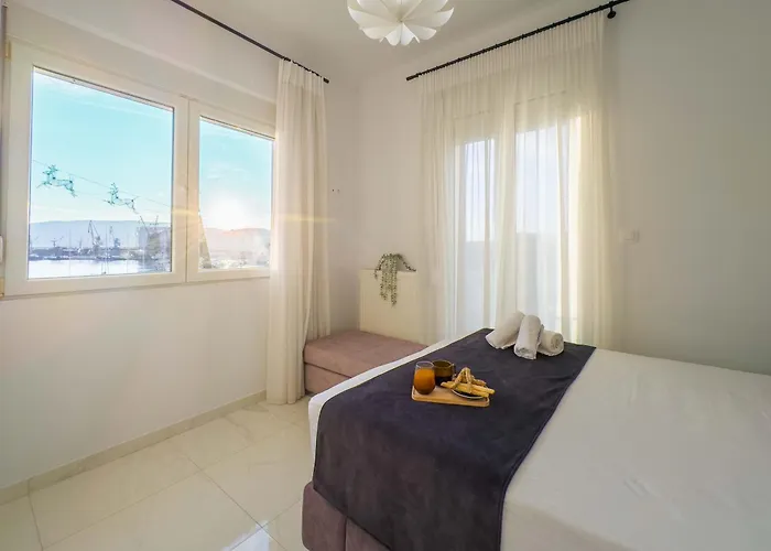 Arcade 2nd Floor - 2br *